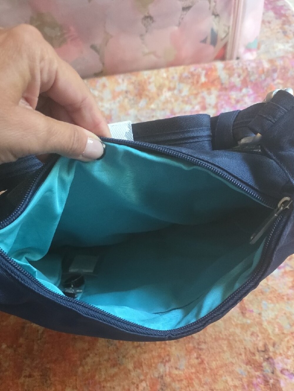 Travelon Anti-Theft Navy Crossbody Bag - Picture 3 of 4